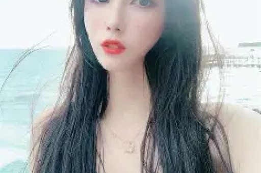 网红打卡点女厕所藏头