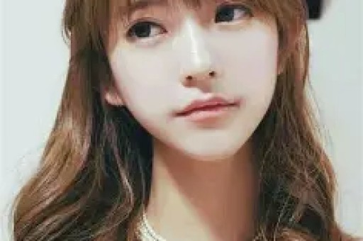 直播把未成年女生6次摁进鱼缸画面好残忍！快手又一精神小妹网红被封禁